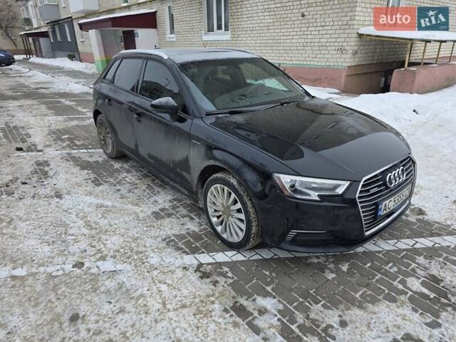 Черный Ауди А3, объемом двигателя 1.4 л и пробегом 144 тыс. км за 17000 $, фото 1 на Automoto.ua