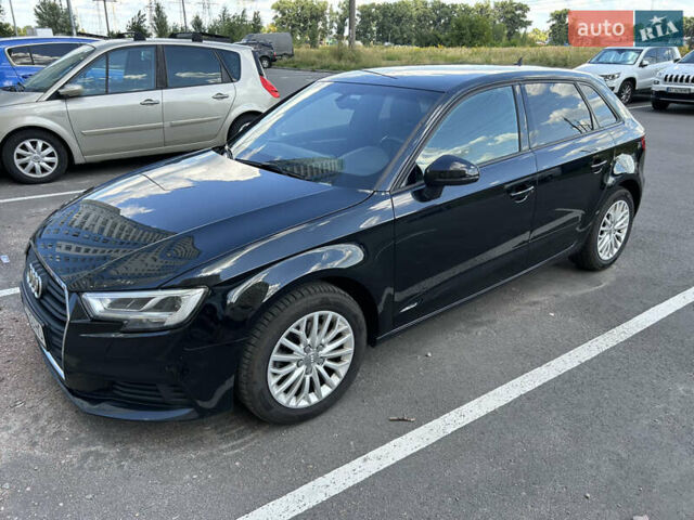 Черный Ауди А3, объемом двигателя 1.6 л и пробегом 176 тыс. км за 17600 $, фото 1 на Automoto.ua