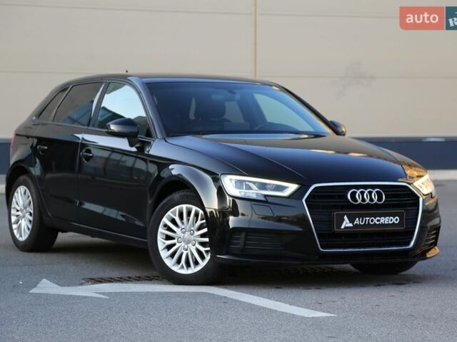 Черный Ауди А3, объемом двигателя 1.6 л и пробегом 179 тыс. км за 17000 $, фото 1 на Automoto.ua