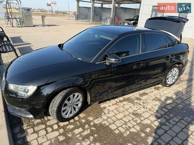 Черный Ауди А3, объемом двигателя 1.6 л и пробегом 179 тыс. км за 11500 $, фото 1 на Automoto.ua