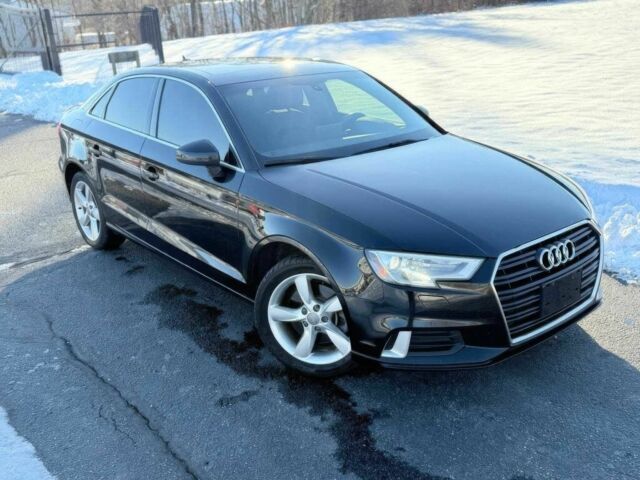 Черный Ауди А3, объемом двигателя 2 л и пробегом 53 тыс. км за 3000 $, фото 1 на Automoto.ua