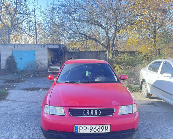 Красный Ауди А3, объемом двигателя 0 л и пробегом 320 тыс. км за 1800 $, фото 1 на Automoto.ua