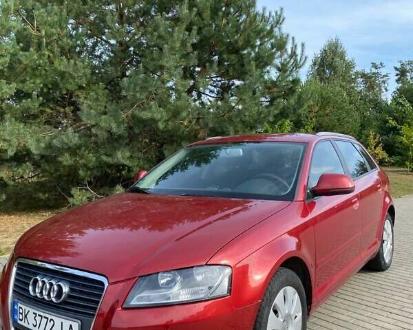 Ауди А3 2009 в Ровно на Automoto.ua Красный Ауди А3, объемом двигателя 1.4 л и пробегом 197 тыс. км за 7650 $, фото 1 на Automoto.ua