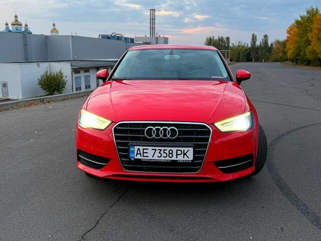 Красный Ауди А3, объемом двигателя 1.4 л и пробегом 117 тыс. км за 12500 $, фото 1 на Automoto.ua