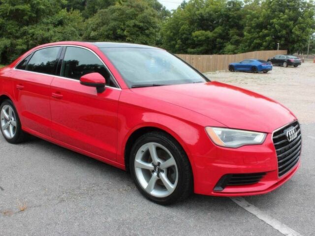 Красный Ауди А3, объемом двигателя 1.8 л и пробегом 77 тыс. км за 1900 $, фото 1 на Automoto.ua