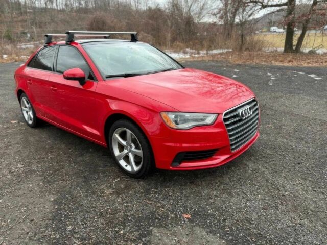 Красный Ауди А3, объемом двигателя 2 л и пробегом 50 тыс. км за 2500 $, фото 1 на Automoto.ua