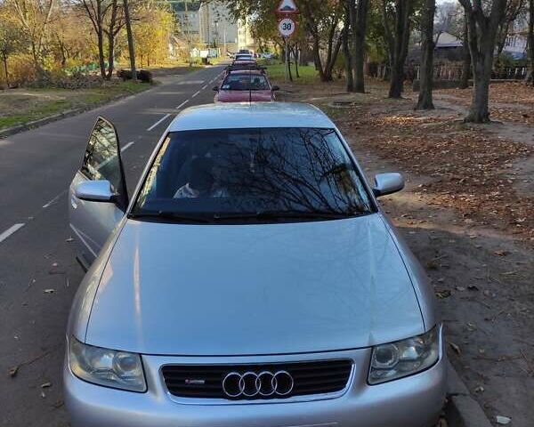 Ауди А3, объемом двигателя 1.6 л и пробегом 247 тыс. км за 3800 $, фото 1 на Automoto.ua