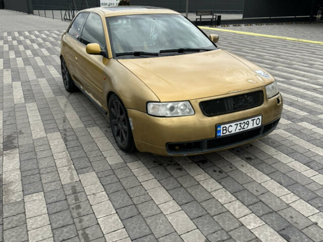 Жовтий Ауді А3, об'ємом двигуна 1.8 л та пробігом 300 тис. км за 2700 $, фото 1 на Automoto.ua