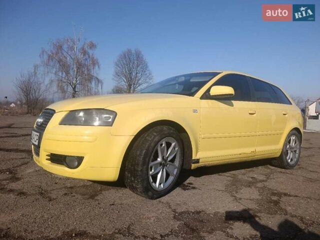 Желтый Ауди А3, объемом двигателя 1.6 л и пробегом 300 тыс. км за 5000 $, фото 1 на Automoto.ua