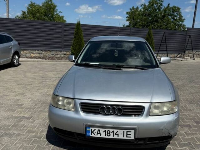 Серый Ауди А3, объемом двигателя 1.6 л и пробегом 200 тыс. км за 2200 $, фото 1 на Automoto.ua