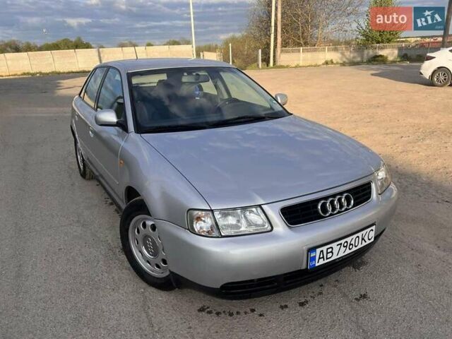 Серый Ауди А3, объемом двигателя 1.6 л и пробегом 172 тыс. км за 4000 $, фото 1 на Automoto.ua