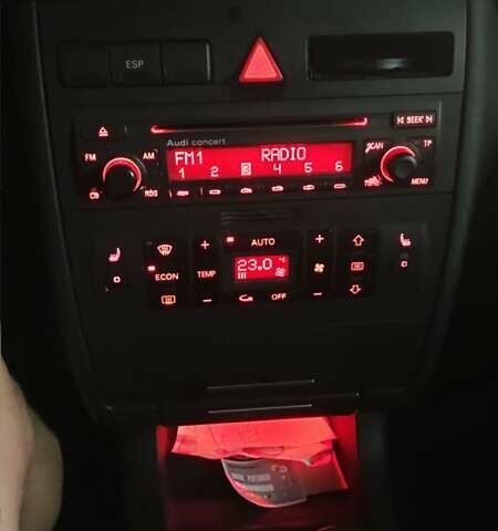 Сірий Ауді А3, об'ємом двигуна 1.6 л та пробігом 176 тис. км за 4800 $, фото 1 на Automoto.ua