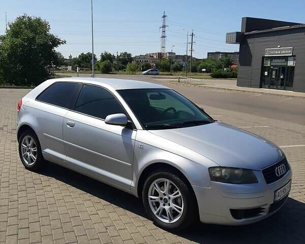 Серый Ауди А3, объемом двигателя 1.6 л и пробегом 256 тыс. км за 4899 $, фото 1 на Automoto.ua