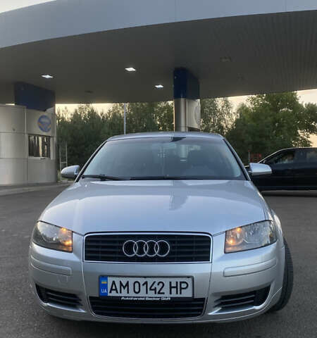 Серый Ауди А3, объемом двигателя 1.6 л и пробегом 260 тыс. км за 5600 $, фото 1 на Automoto.ua