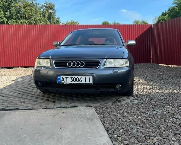 Серый Ауди А3, объемом двигателя 1.6 л и пробегом 230 тыс. км за 6000 $, фото 1 на Automoto.ua