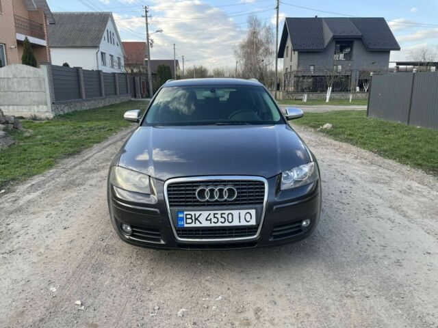 Сірий Ауді А3, об'ємом двигуна 2 л та пробігом 295 тис. км за 4800 $, фото 1 на Automoto.ua