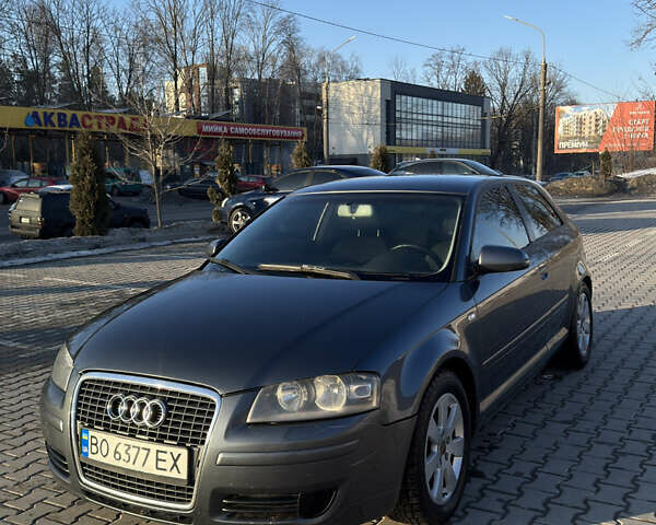 Сірий Ауді А3, об'ємом двигуна 1.6 л та пробігом 299 тис. км за 4100 $, фото 1 на Automoto.ua