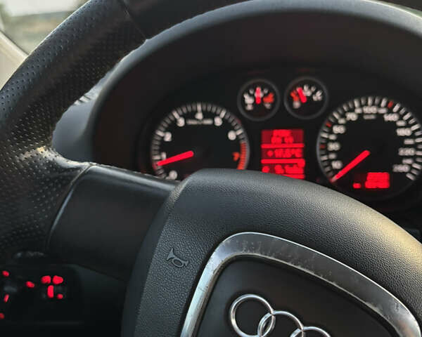 Серый Ауди А3, объемом двигателя 1.98 л и пробегом 186 тыс. км за 7000 $, фото 1 на Automoto.ua