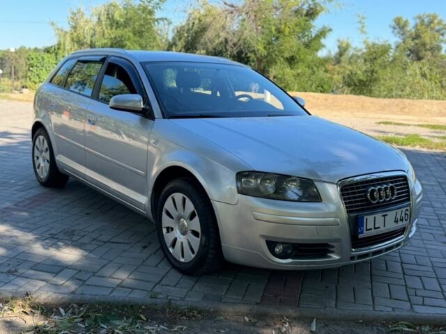 Серый Ауди А3, объемом двигателя 2 л и пробегом 300 тыс. км за 3356 $, фото 1 на Automoto.ua
