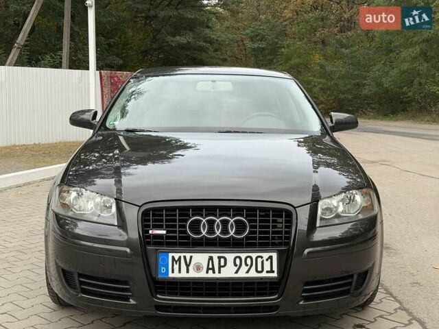 Серый Ауди А3, объемом двигателя 1.6 л и пробегом 173 тыс. км за 8100 $, фото 1 на Automoto.ua
