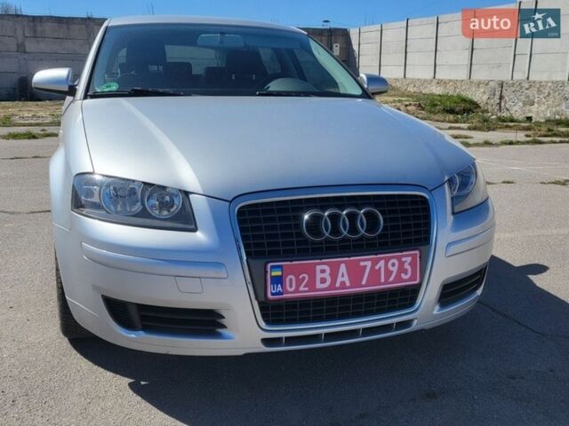 Сірий Ауді А3, об'ємом двигуна 1.6 л та пробігом 207 тис. км за 7200 $, фото 1 на Automoto.ua