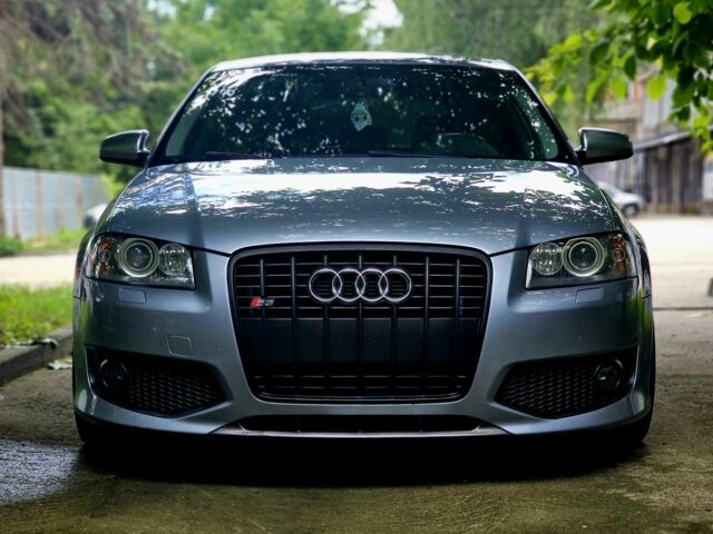 Серый Ауди А3, объемом двигателя 2 л и пробегом 240 тыс. км за 9973 $, фото 1 на Automoto.ua