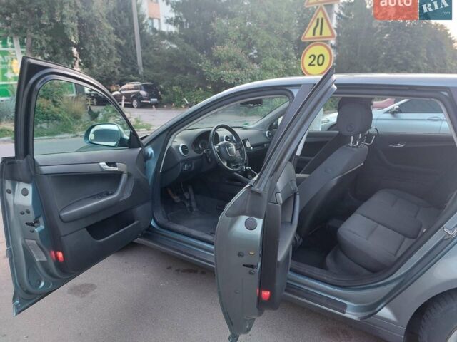 Серый Ауди А3, объемом двигателя 2 л и пробегом 160 тыс. км за 9399 $, фото 1 на Automoto.ua