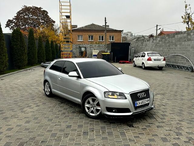 Серый Ауди А3, объемом двигателя 1.6 л и пробегом 257 тыс. км за 6500 $, фото 1 на Automoto.ua