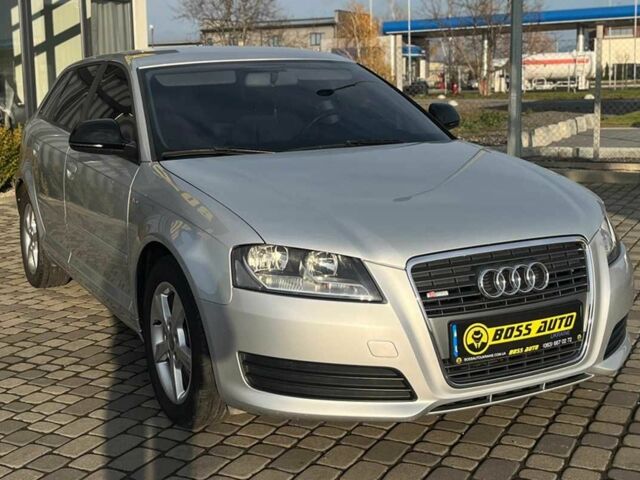 Серый Ауди А3, объемом двигателя 1.4 л и пробегом 219 тыс. км за 8800 $, фото 1 на Automoto.ua