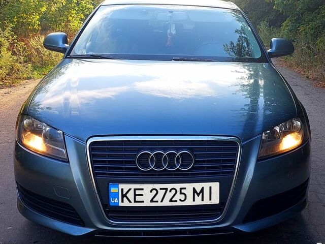 Сірий Ауді А3, об'ємом двигуна 2 л та пробігом 220 тис. км за 8200 $, фото 1 на Automoto.ua
