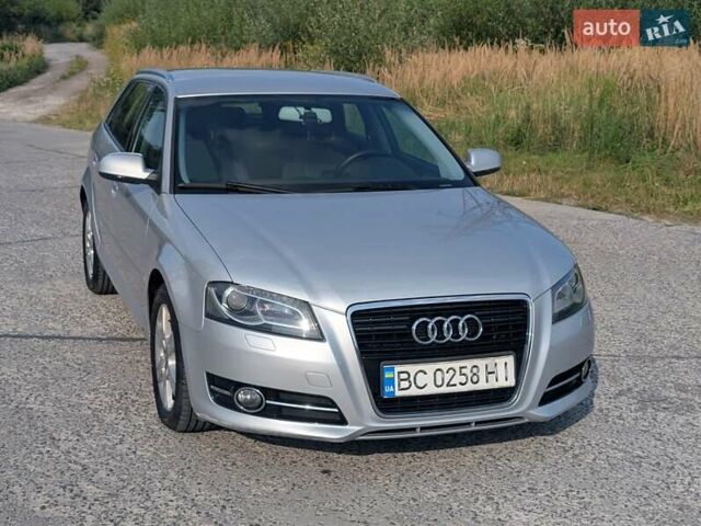 Серый Ауди А3, объемом двигателя 1.39 л и пробегом 227 тыс. км за 9500 $, фото 1 на Automoto.ua