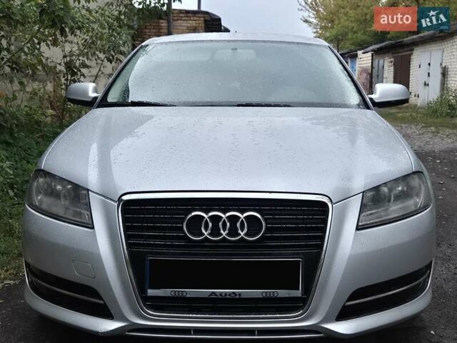Сірий Ауді А3, об'ємом двигуна 1.2 л та пробігом 220 тис. км за 7700 $, фото 1 на Automoto.ua