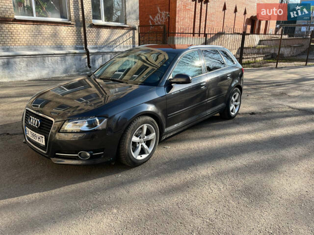 Серый Ауди А3, объемом двигателя 1.6 л и пробегом 220 тыс. км за 7700 $, фото 1 на Automoto.ua
