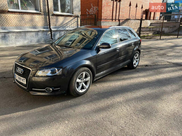 Серый Ауди А3, объемом двигателя 1.6 л и пробегом 199 тыс. км за 10500 $, фото 1 на Automoto.ua