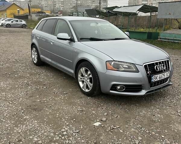 Серый Ауди А3, объемом двигателя 1.97 л и пробегом 275 тыс. км за 9500 $, фото 1 на Automoto.ua