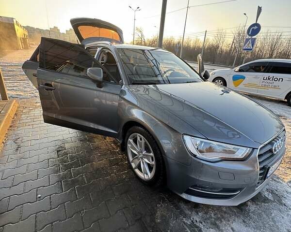 Серый Ауди А3, объемом двигателя 1.97 л и пробегом 167 тыс. км за 18000 $, фото 1 на Automoto.ua