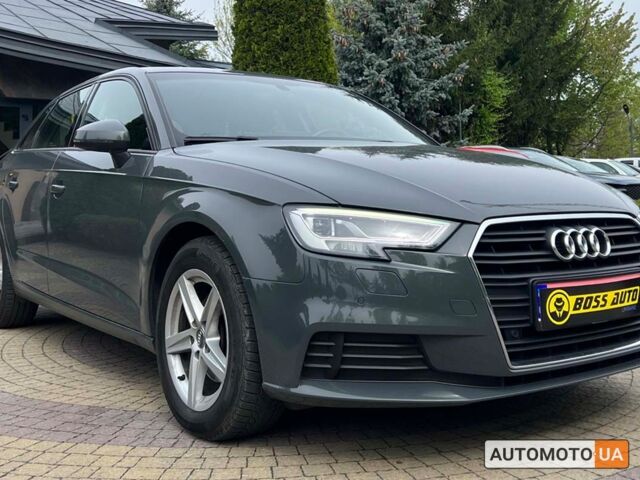 Серый Ауди А3, объемом двигателя 1.6 л и пробегом 219 тыс. км за 18000 $, фото 1 на Automoto.ua