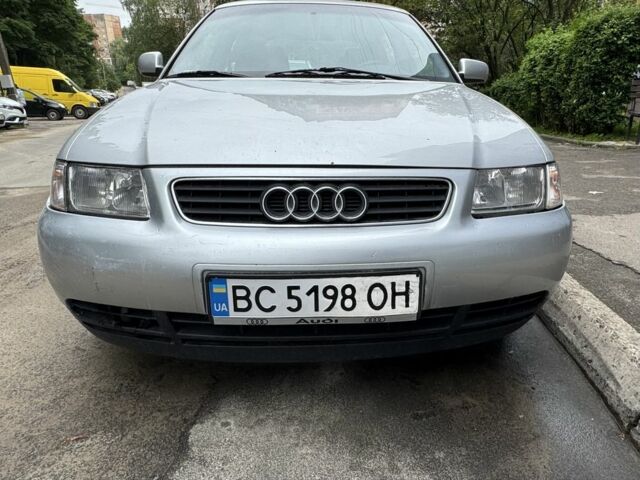 Сірий Ауді А3, об'ємом двигуна 1.8 л та пробігом 225 тис. км за 4800 $, фото 1 на Automoto.ua