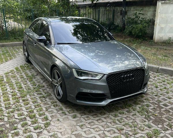 Серый Ауди А3, объемом двигателя 1.8 л и пробегом 30 тыс. км за 16000 $, фото 1 на Automoto.ua