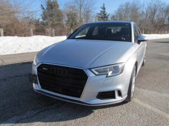 Сірий Ауді А3, об'ємом двигуна 2 л та пробігом 69 тис. км за 1650 $, фото 1 на Automoto.ua