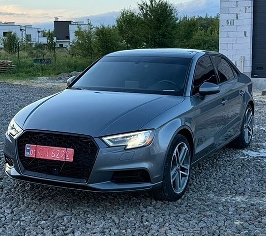 Серый Ауди А3, объемом двигателя 2 л и пробегом 273 тыс. км за 10400 $, фото 1 на Automoto.ua