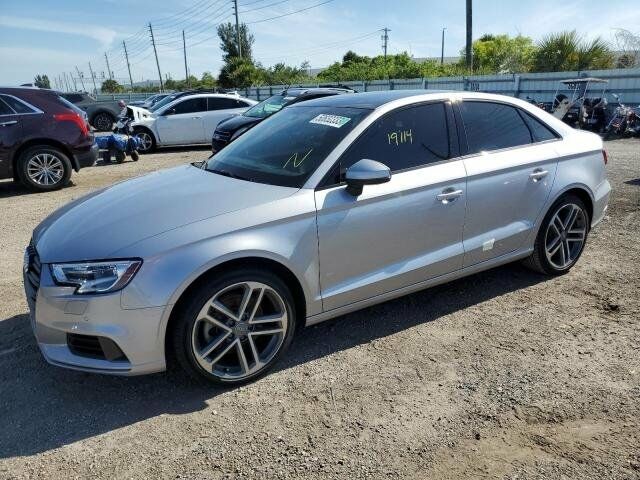 Серый Ауди А3, объемом двигателя 20 л и пробегом 31 тыс. км за 18700 $, фото 1 на Automoto.ua