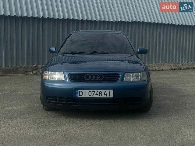 Синий Ауди А3, объемом двигателя 1.6 л и пробегом 170 тыс. км за 3650 $, фото 1 на Automoto.ua