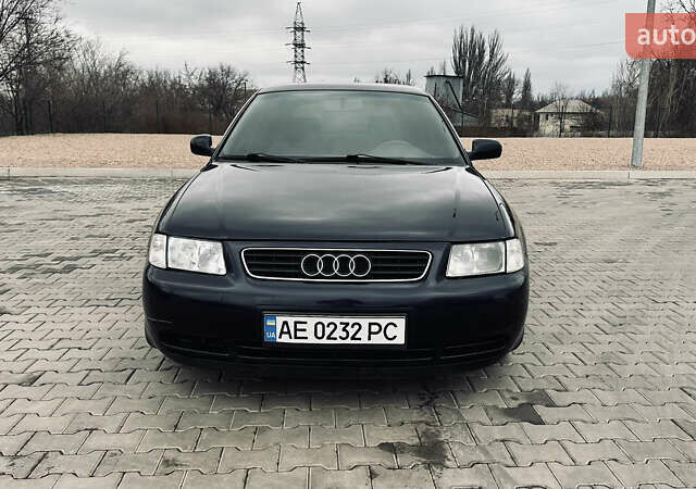 Синій Ауді А3, об'ємом двигуна 1.78 л та пробігом 347 тис. км за 3700 $, фото 1 на Automoto.ua