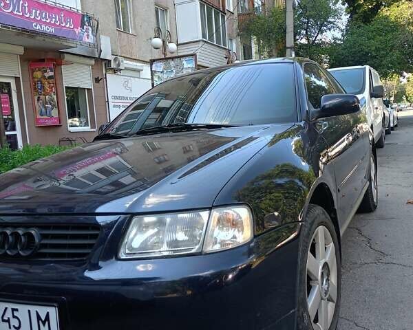 Синий Ауди А3, объемом двигателя 1.6 л и пробегом 270 тыс. км за 4150 $, фото 1 на Automoto.ua