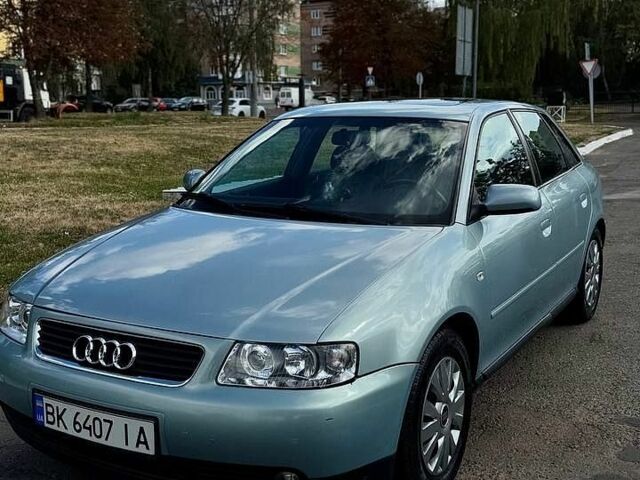 Синій Ауді А3, об'ємом двигуна 1.6 л та пробігом 232 тис. км за 4100 $, фото 1 на Automoto.ua