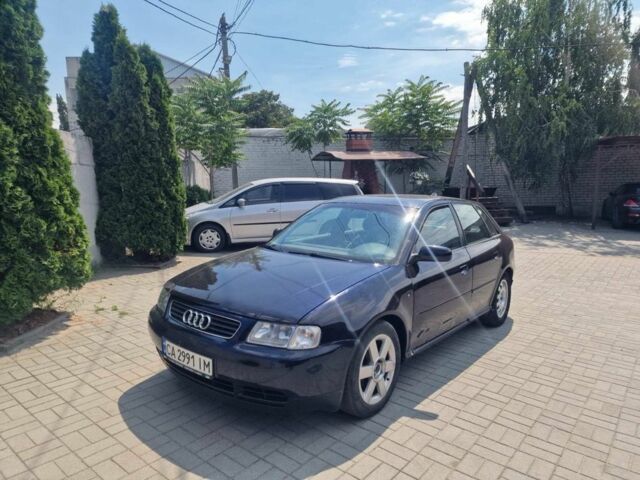 Синий Ауди А3, объемом двигателя 1.6 л и пробегом 233 тыс. км за 3201 $, фото 1 на Automoto.ua