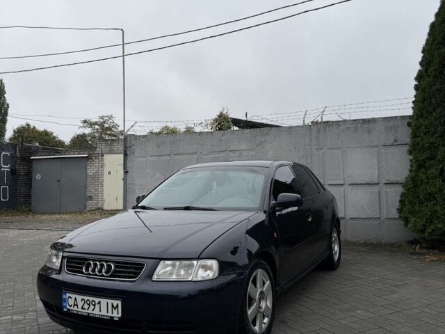 Синій Ауді А3, об'ємом двигуна 1.6 л та пробігом 250 тис. км за 3801 $, фото 1 на Automoto.ua