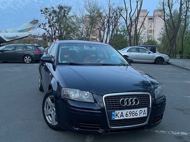 Синий Ауди А3, объемом двигателя 1.6 л и пробегом 200 тыс. км за 5800 $, фото 1 на Automoto.ua