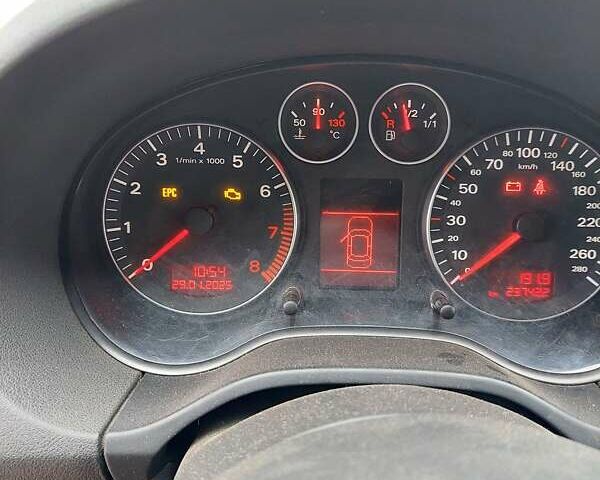 Синий Ауди А3, объемом двигателя 1.98 л и пробегом 230 тыс. км за 7000 $, фото 1 на Automoto.ua